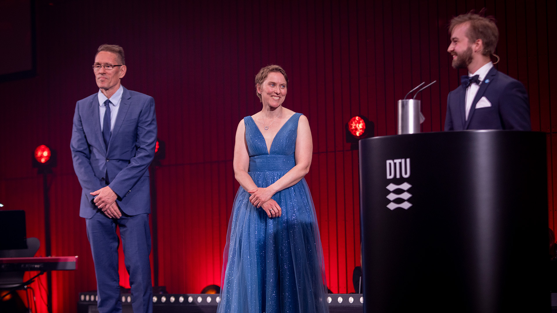 This year's Lecturers of the Year were Professor Inge Li Gørtz (center) from DTU Compute and Professor Jens Honore Walther (left) from DTU Construct. Photo: Steen Brogaard.